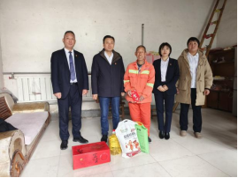 寒冬送暖，情滿心間 ——山東大正物業服務集團黨支部春節慰問困難員工(2)465.png